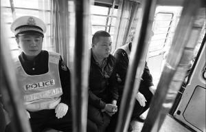 醉駕入刑首日 各地刑拘多名涉嫌醉酒司機